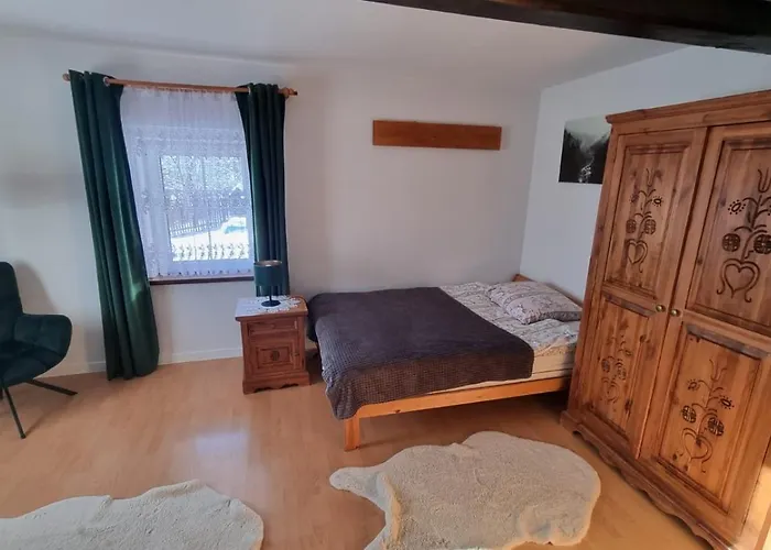 Koronkowa W Beskidach 샬레 이스테브나